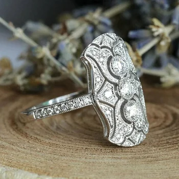 Huitan Луксозно дамско бижу украса за партита, пръстен с блестящ цирконием, Аксесоари за пръстите за жени, Модно дамско годежен пръстен за дамата