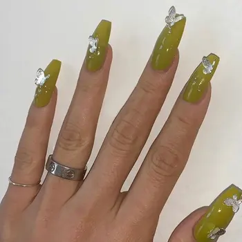 Нов модерен дизайн нокти с ръцете си: преобразите вашите нокти с помощта на невероятни триизмерни метални пеперуди